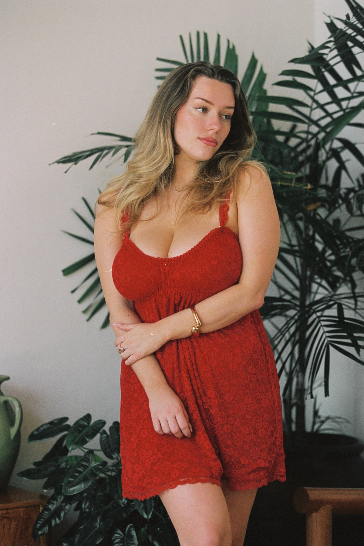 Lover Lace Dress - Cherry Red